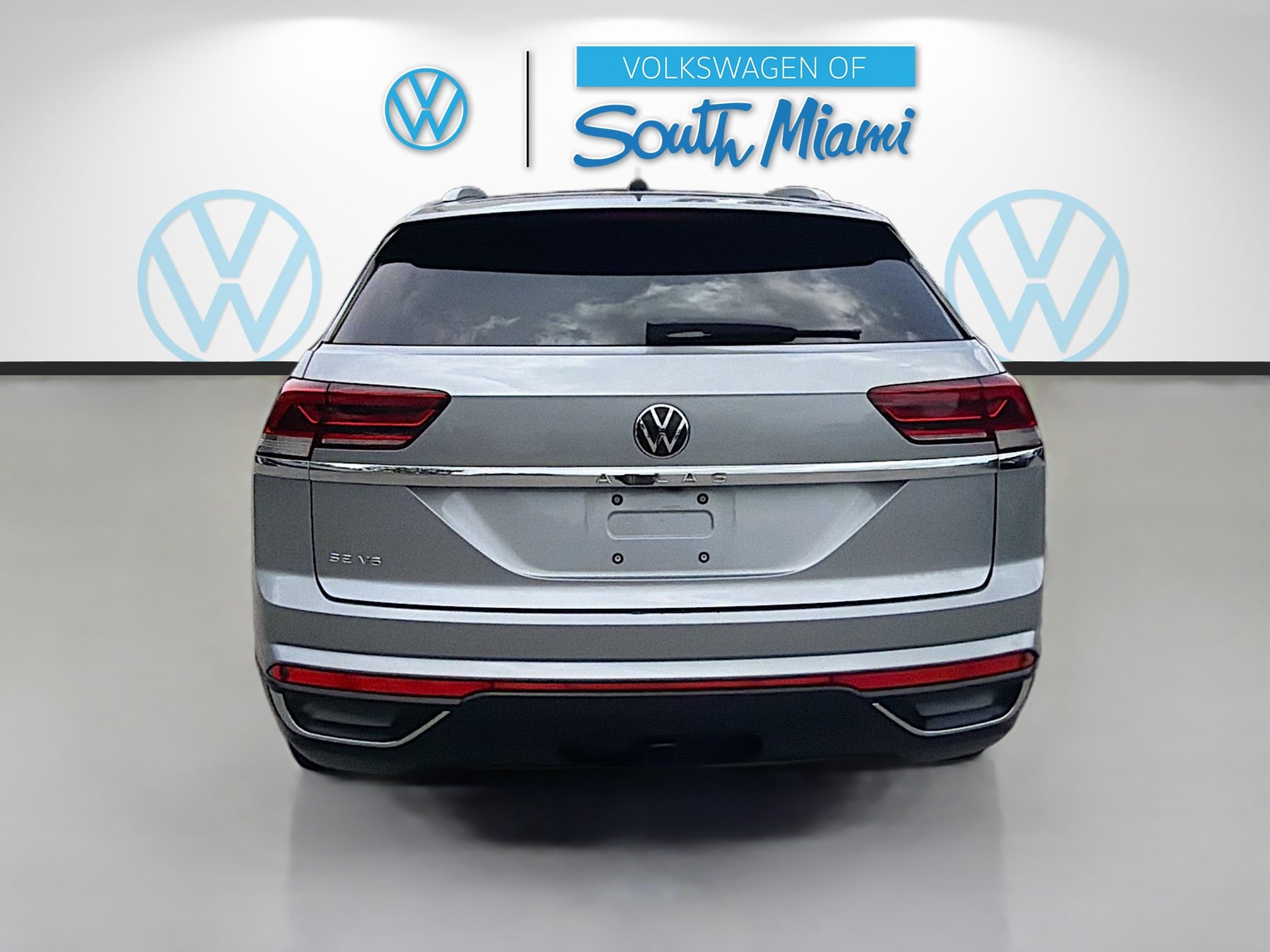 Used 2022 Volkswagen Atlas Cross Sport SE FWD image 6