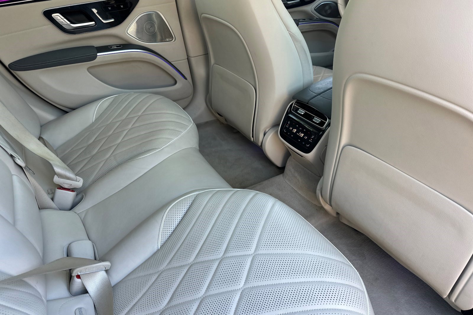 Used 2023 Mercedes-Benz EQS 580 4MATIC Sedan image 31