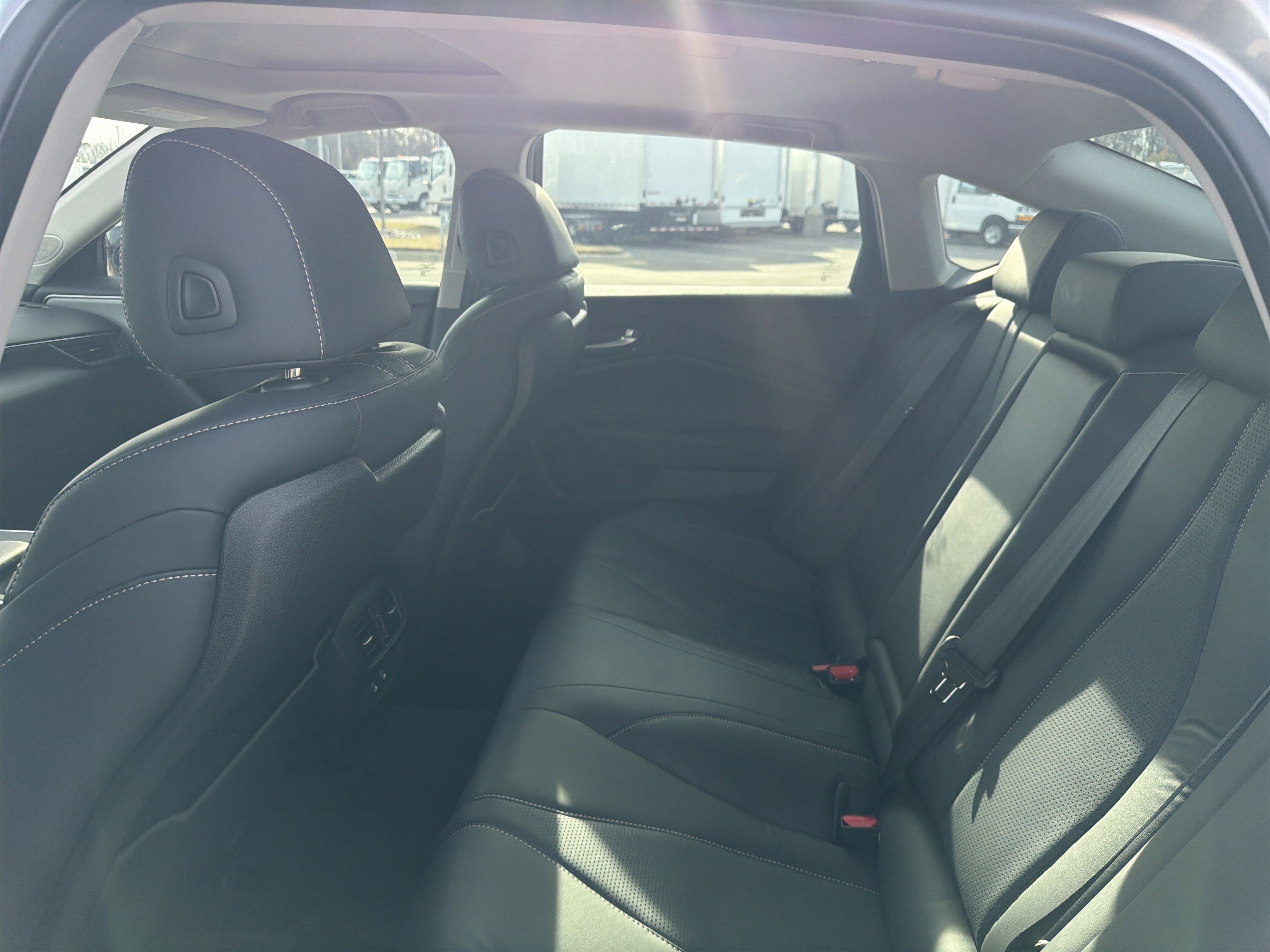 Certified 2025 Acura TLX w/ Technology Package image 31