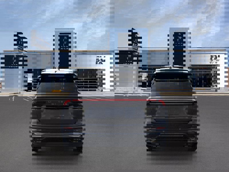 New 2026 Lincoln Nautilus Premier w/ Jet Appearance Package AWD/4WD image 5