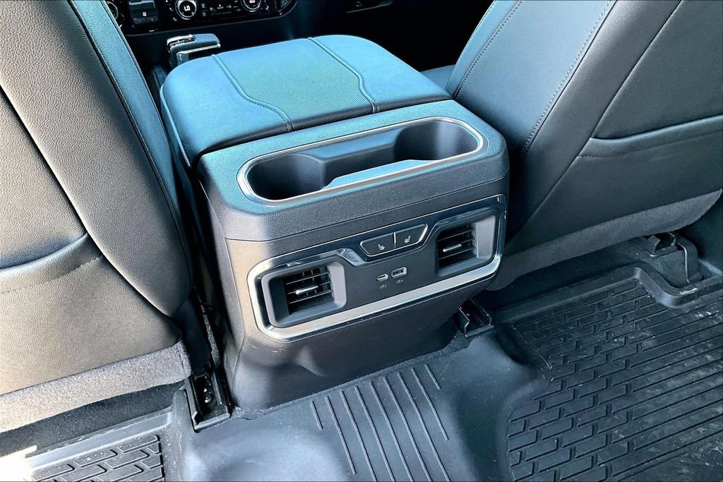 Used 2024 GMC Sierra 1500 SLT AWD/4WD image 28