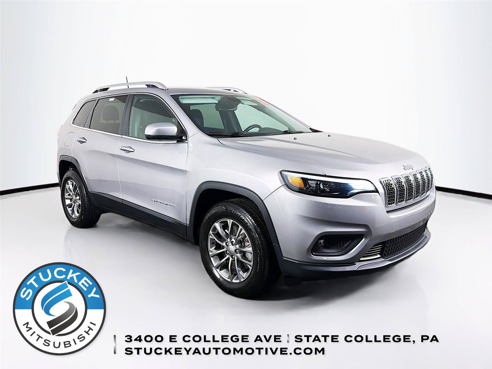 Used 2020 Jeep Cherokee Latitude Plus w/ Comfort/Convenience Group AWD/4WD image 1