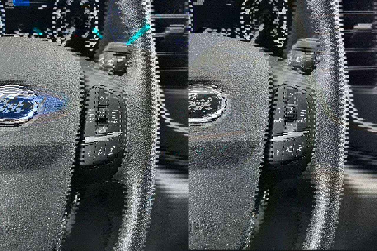 Used 2022 Ford E-Transit 148 High Roof w/ Load Area Protection Package image 30