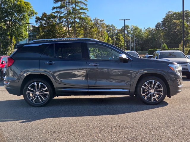 Used 2019 GMC Terrain Denali w/ Advanced Safety Package FWD image 6