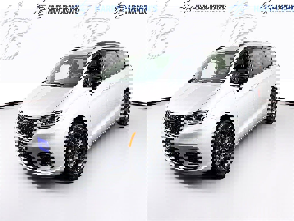 New 2026 Chrysler Pacifica Select