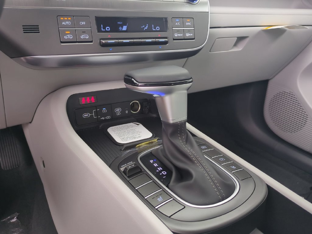 New 2027 Hyundai Kona SEL Sport FWD image 21