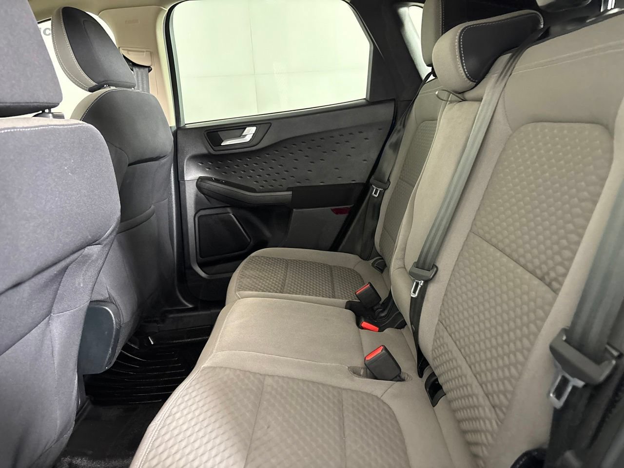 Used 2020 Ford Escape SE FWD image 22