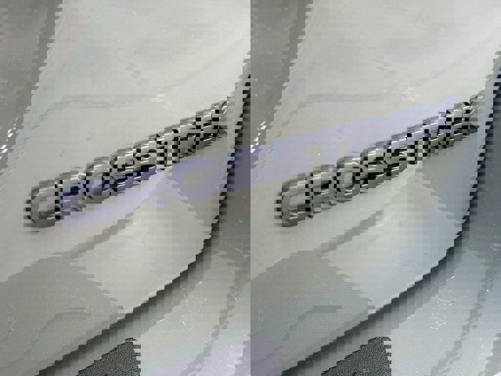 New 2026 Subaru Crosstrek 2.5i Limited w/ Popular Package #3A image 10