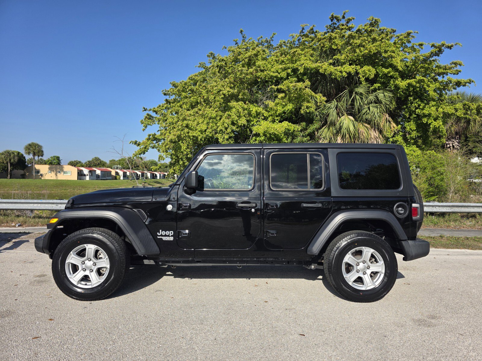 Used 2021 Jeep Wrangler Unlimited Sport image 7
