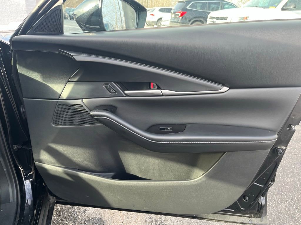 Certified 2025 MAZDA CX-30 AWD 2.5 S w/ Select Sport Pkg image 11