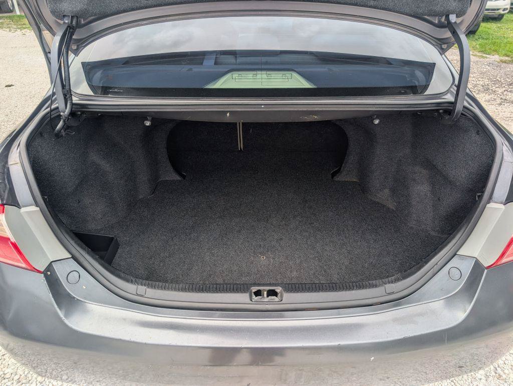 Used 2009 Toyota Camry SE FWD image 11