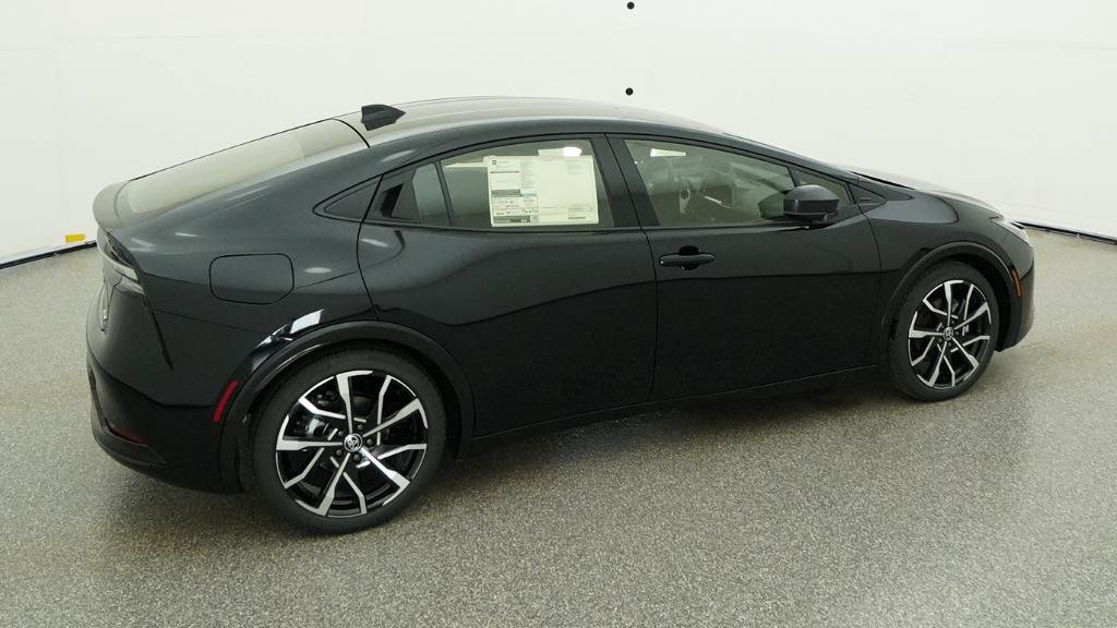 New 2026 Toyota Prius Plug-In Hybrid FWD image 13