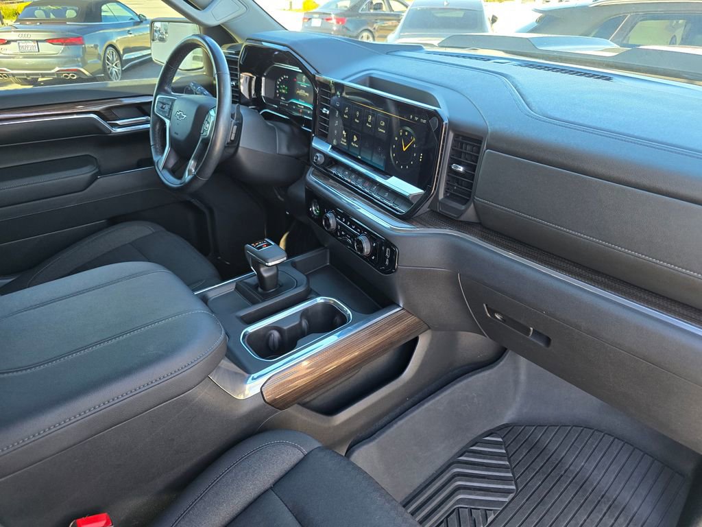 Used 2023 Chevrolet Silverado 1500 LT Trail Boss image 10