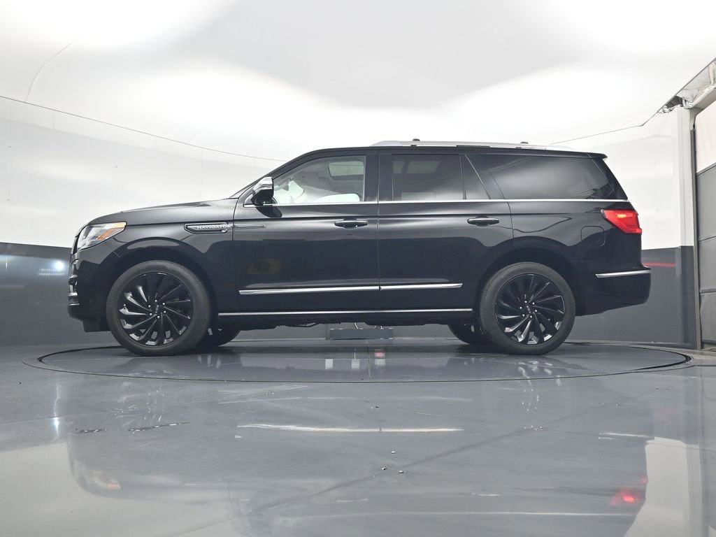 Used 2020 Lincoln Navigator Black Label w/ Cargo Convenience Package image 10