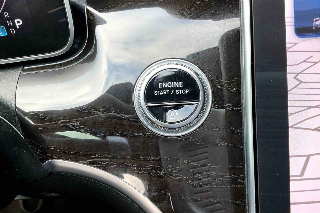 Used 2024 Mercedes-Benz C 300 4MATIC Sedan image 28