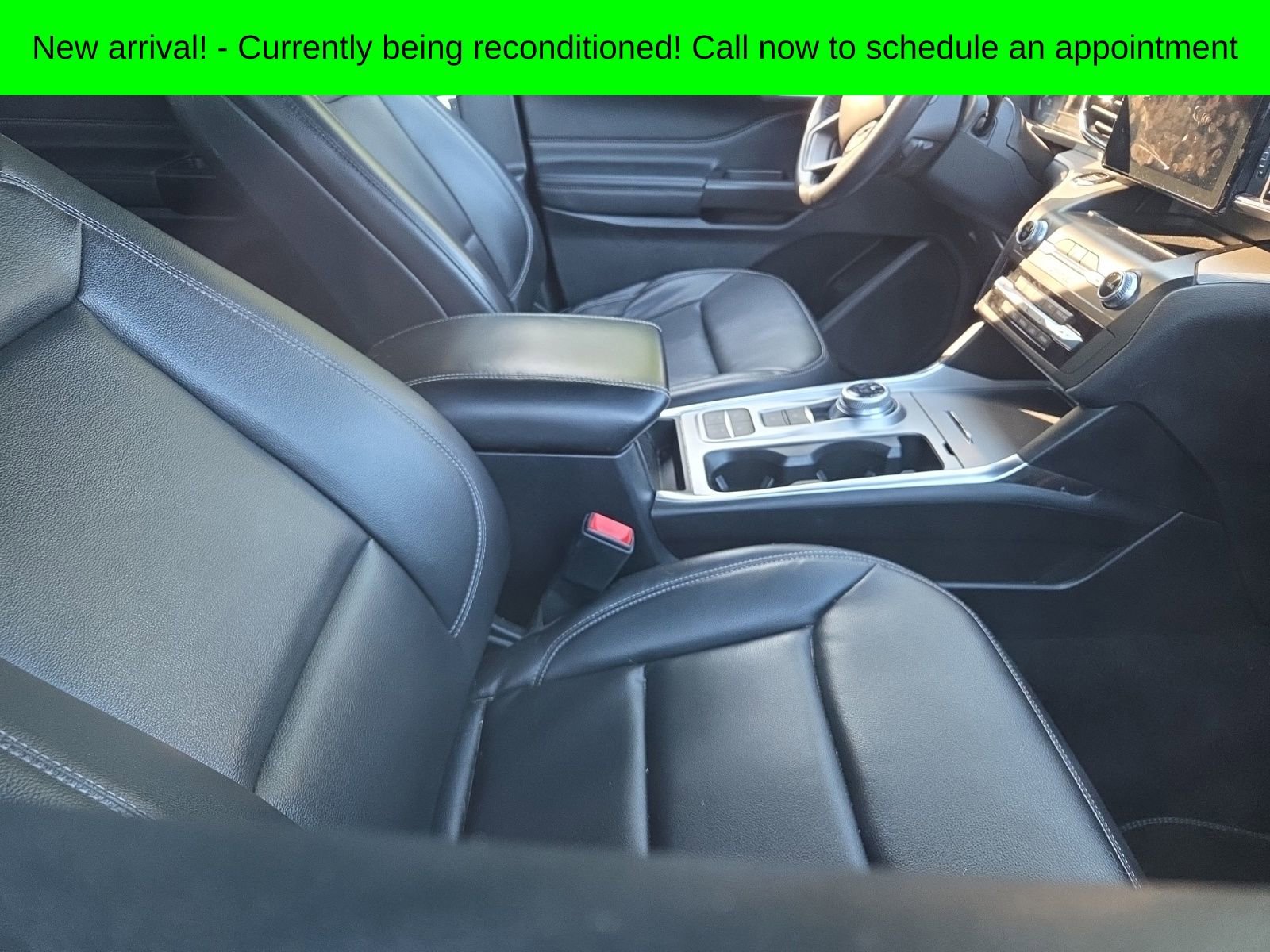 Used 2020 Ford Explorer XLT w/ Equipment Group 202A image 7