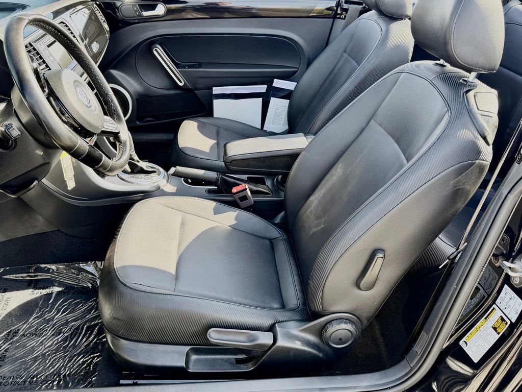 Used 2018 Volkswagen Beetle 2.0T S FWD image 17