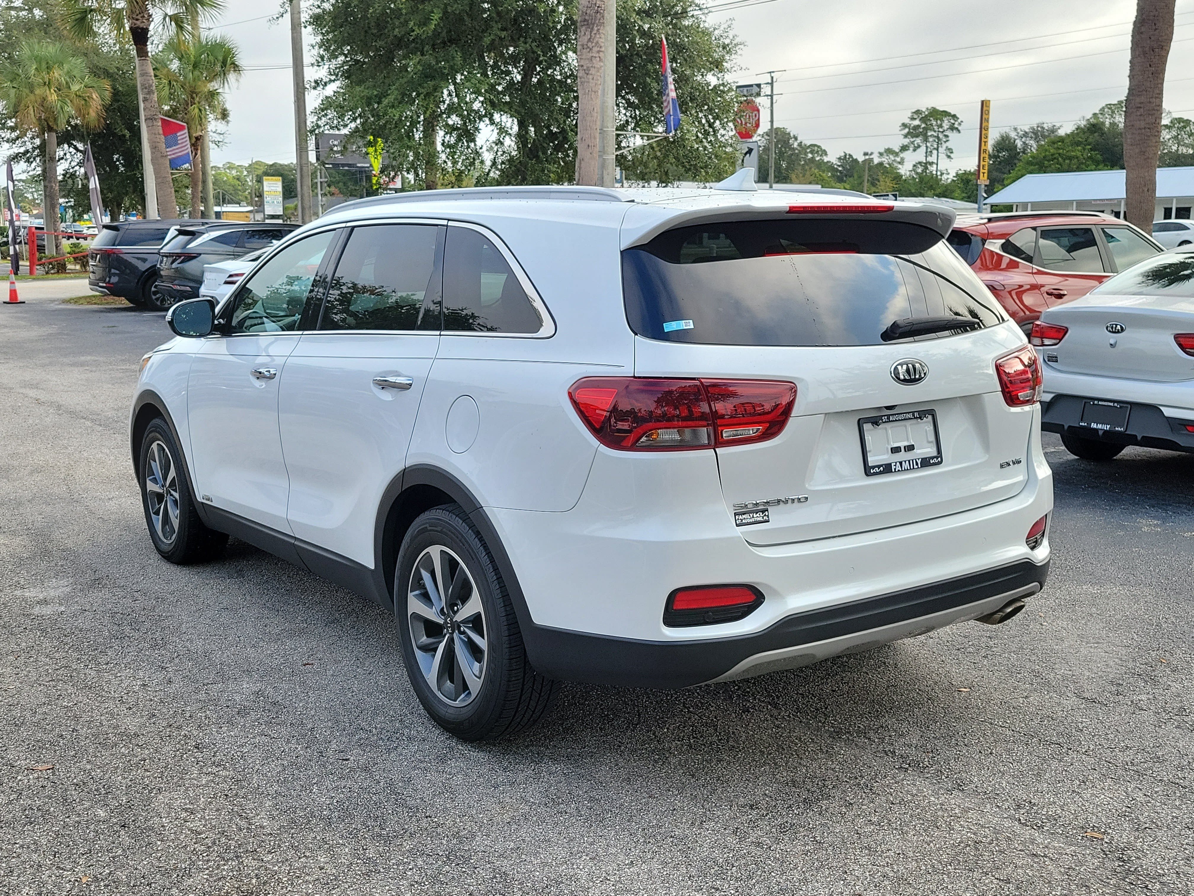 Used 2019 Kia Sorento EX AWD/4WD image 4