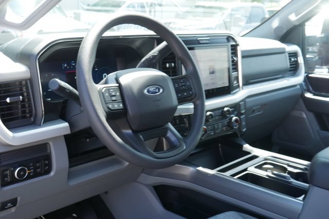 New 2026 Ford F350 XLT w/ XLT Premium Package AWD/4WD image 16