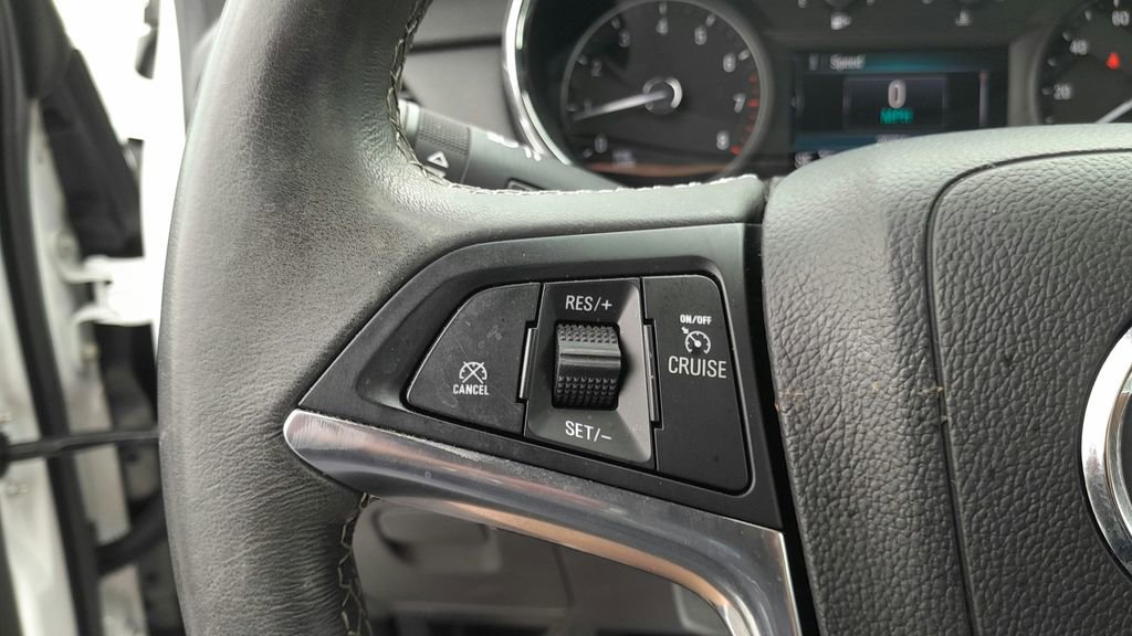 Used 2022 Buick Encore Preferred w/ Safety Package image 21