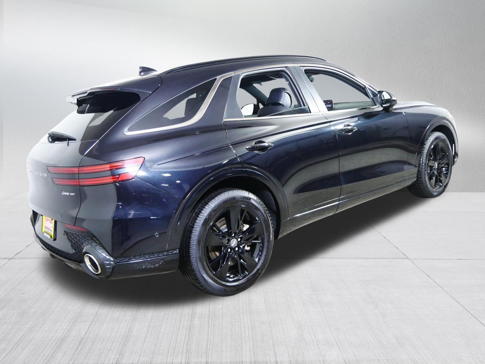 Used 2022 Genesis GV70 3.5T Sport w/ Sport Advanced Package AWD/4WD image 7