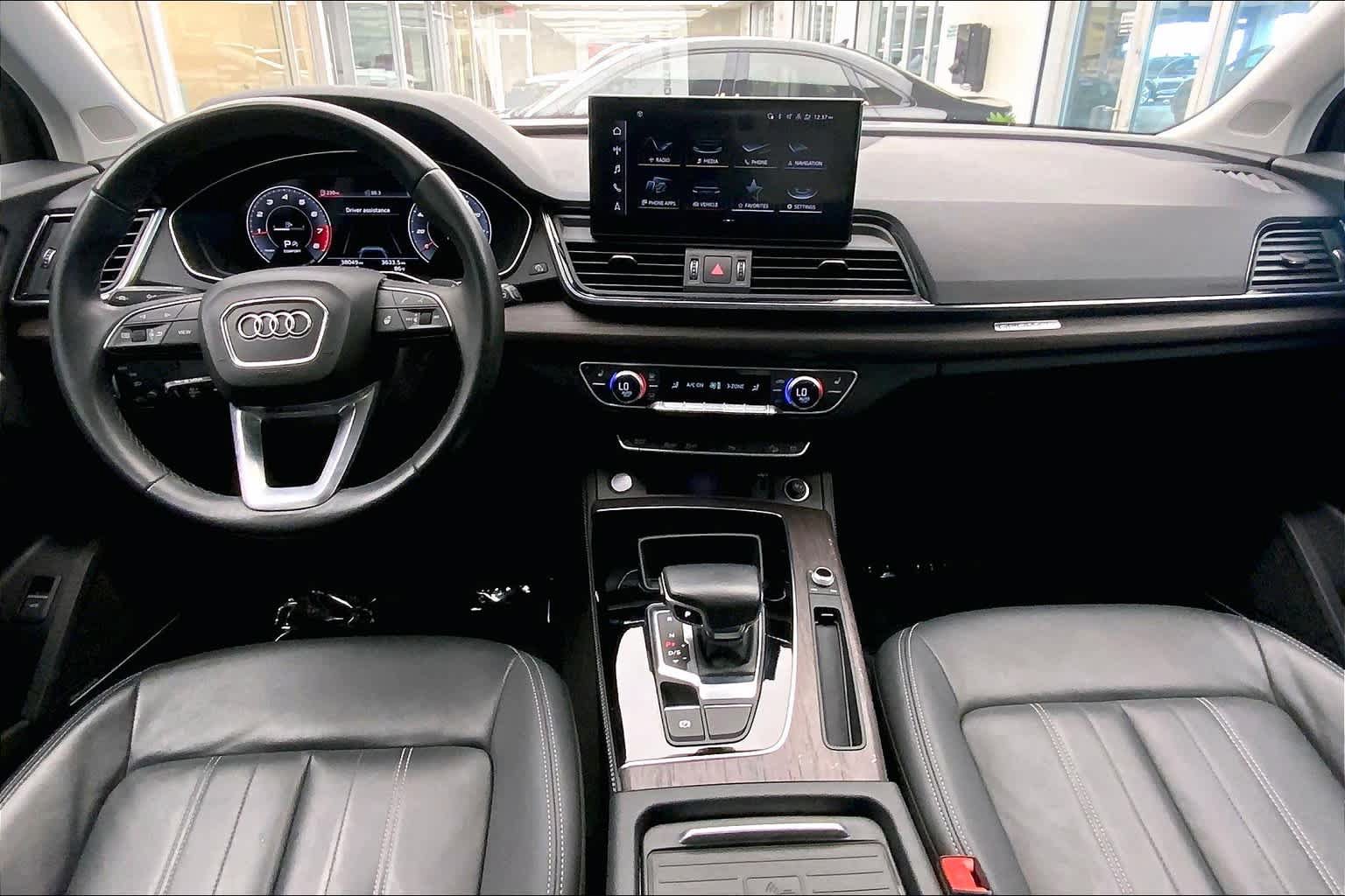 Used 2021 Audi Q5 2.0T Premium Plus w/ Premium Plus Package AWD/4WD image 16