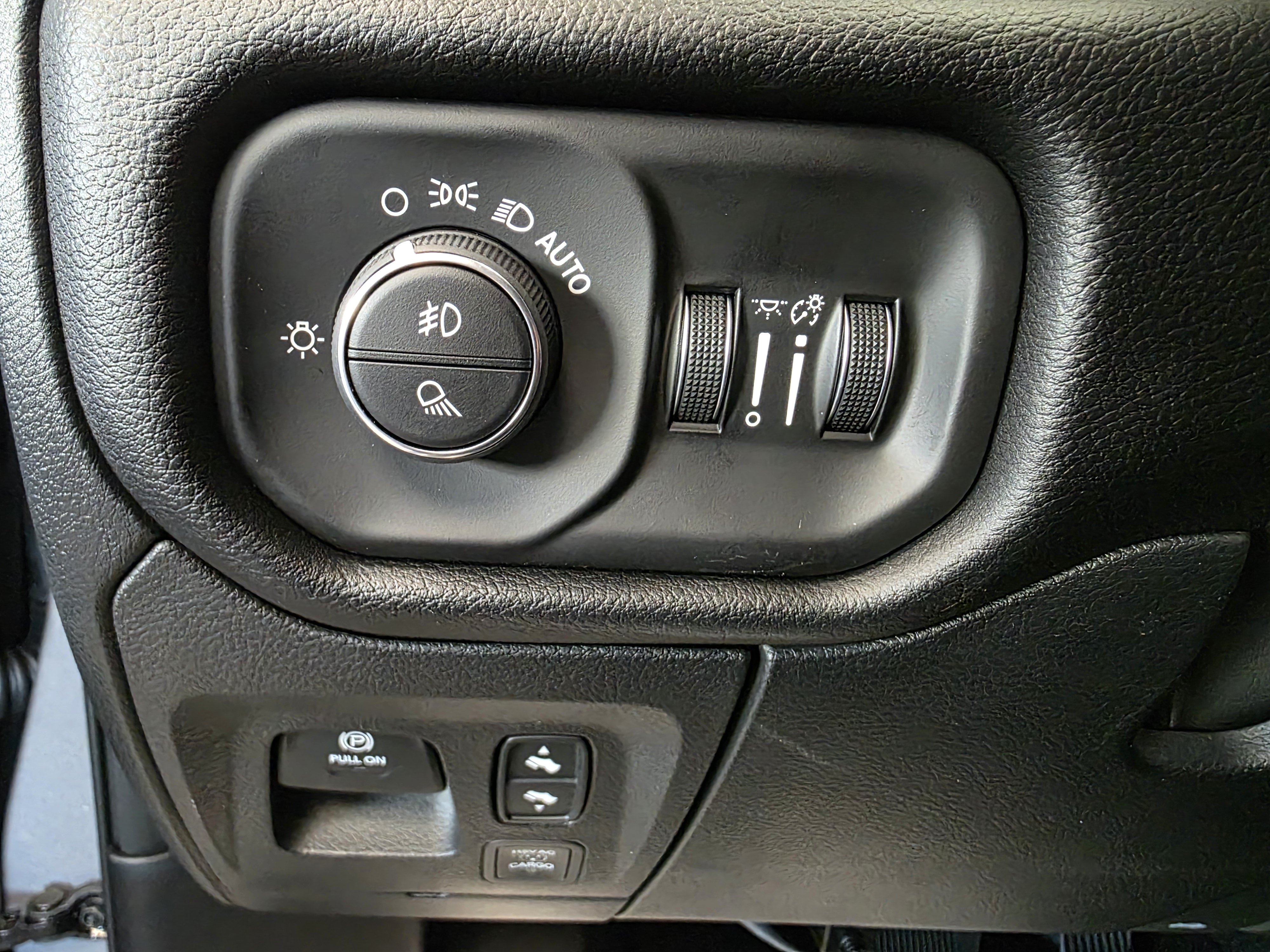 New 2026 RAM 1500 Big Horn AWD/4WD image 14