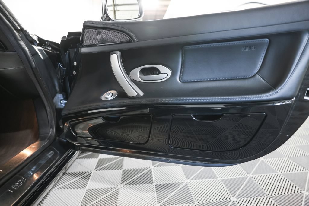 Used 2002 BMW Z8 RWD image 30