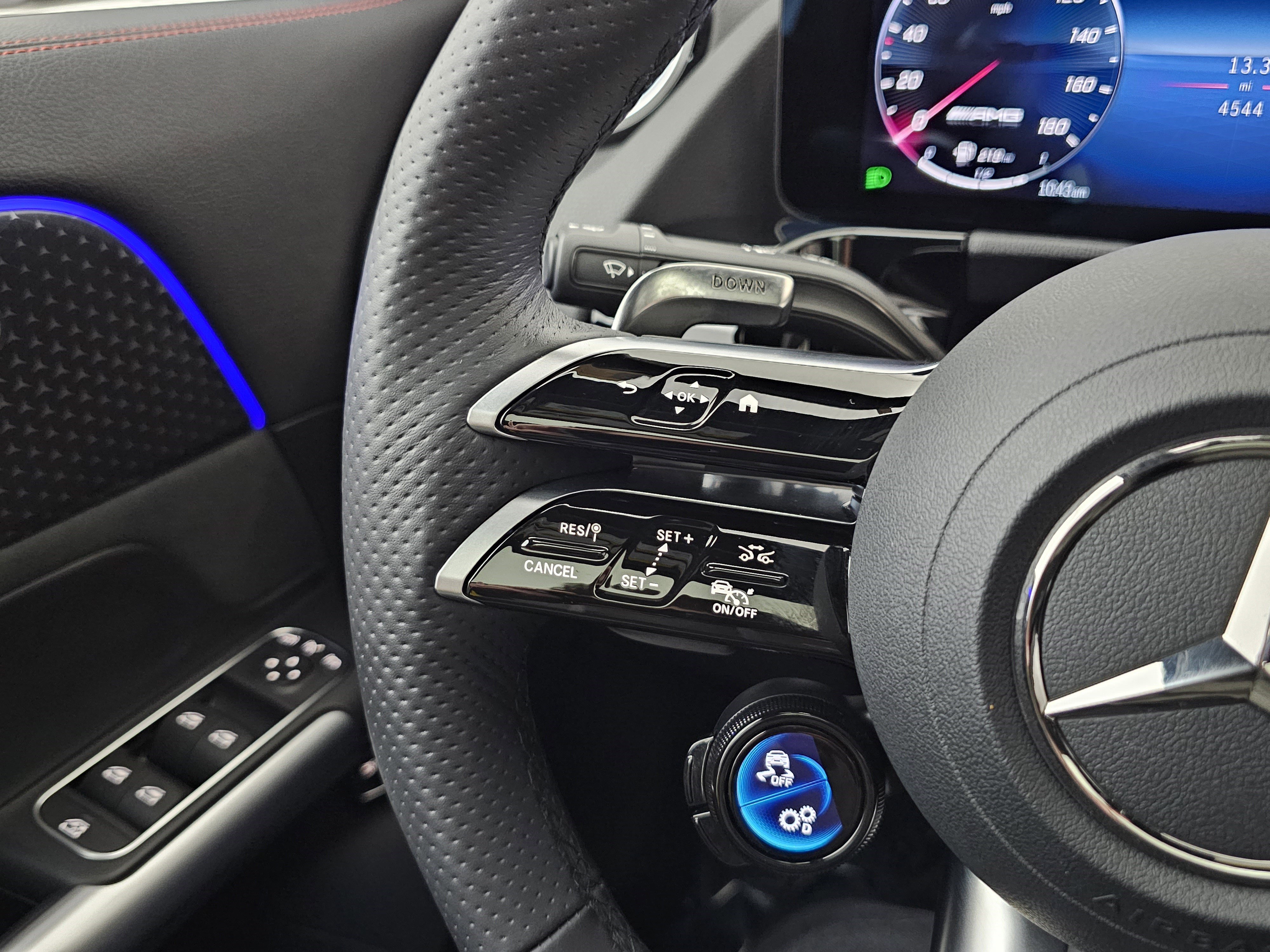 Certified 2025 Mercedes-Benz GLA 35 AMG 4MATIC image 40