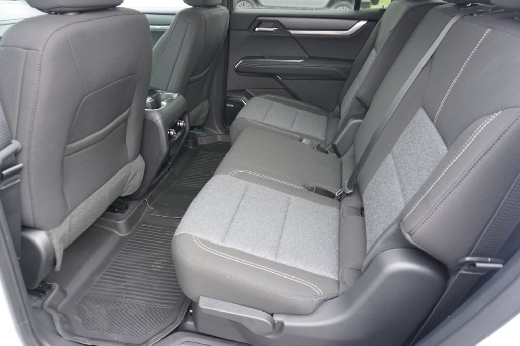 New 2025 GMC Acadia Elevation w/ LPO, Floor Liner Package image 32