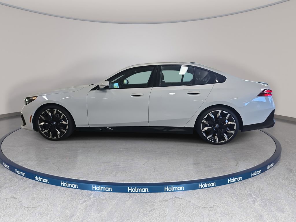 Used 2026 BMW 530i 530i w/ M Sport Package image 11