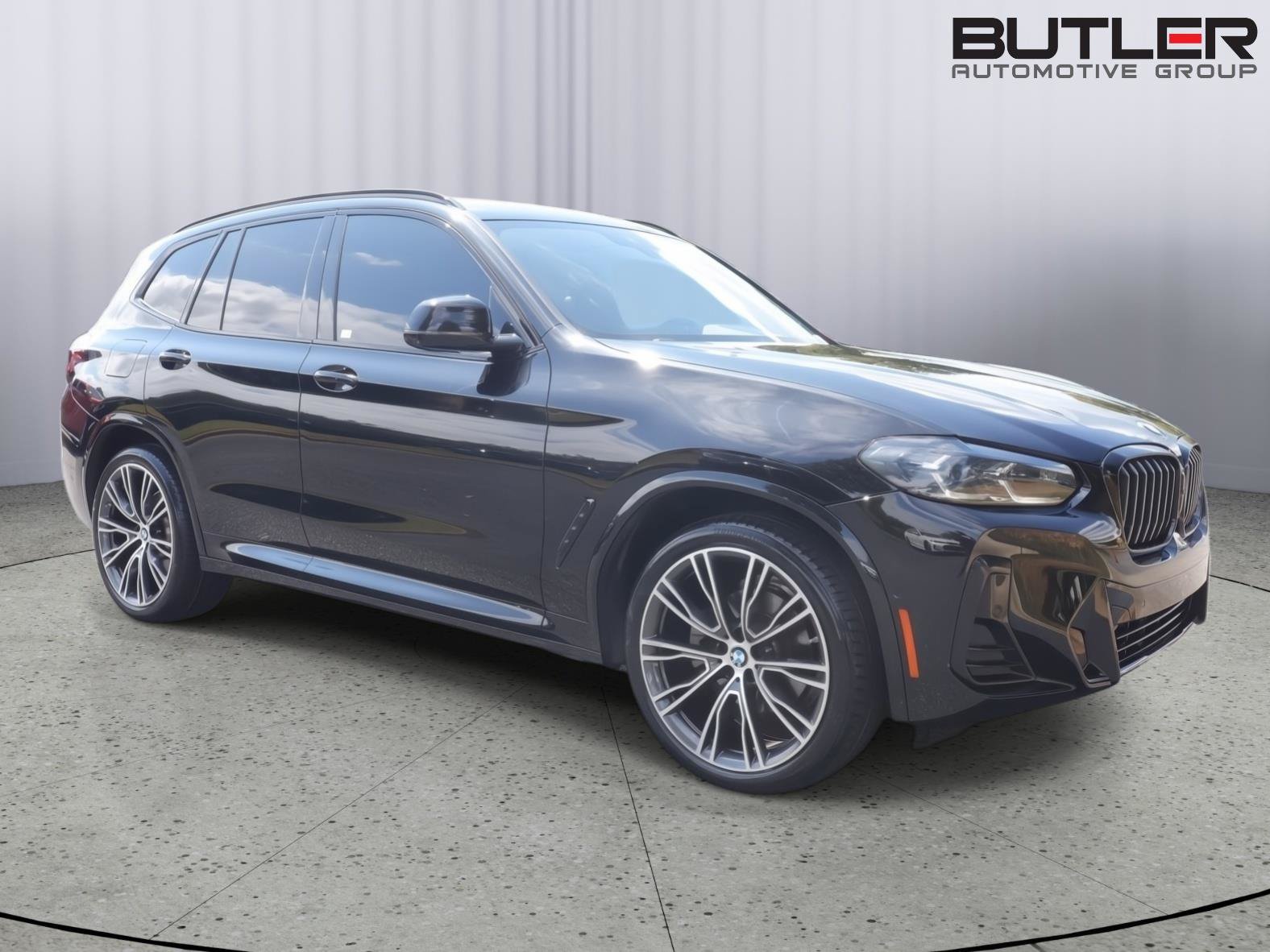 Used 2024 BMW X3 sDrive30i w/ Premium Package w/ZPA RWD image 2