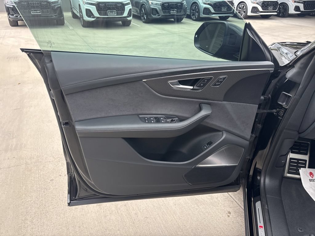 Used 2024 Audi RS Q8 AWD/4WD image 10