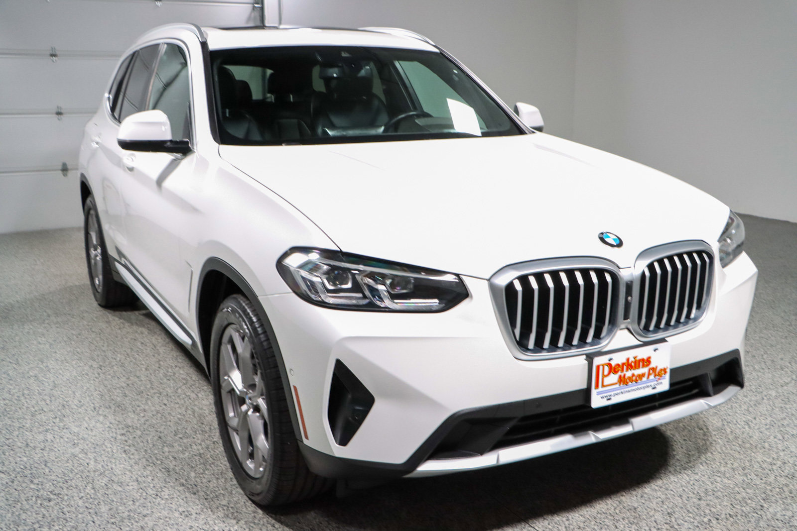 Used 2023 BMW X3 xDrive30i w/ Convenience Package image 5