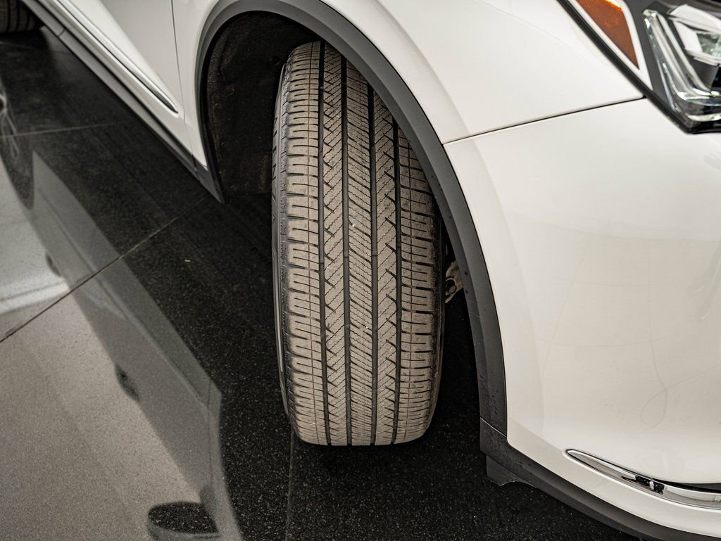 Certified 2023 Acura MDX SH-AWD w/ Technology Package image 45
