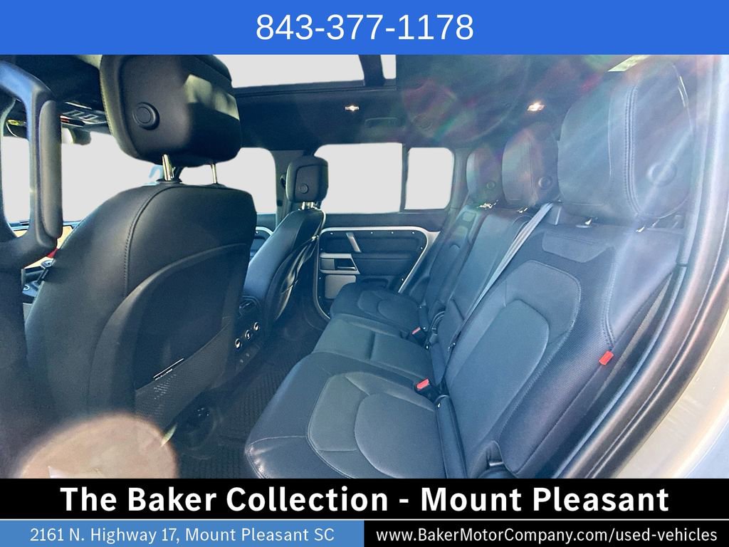 Used 2024 Land Rover Defender 130 X-Dynamic SE AWD/4WD image 25