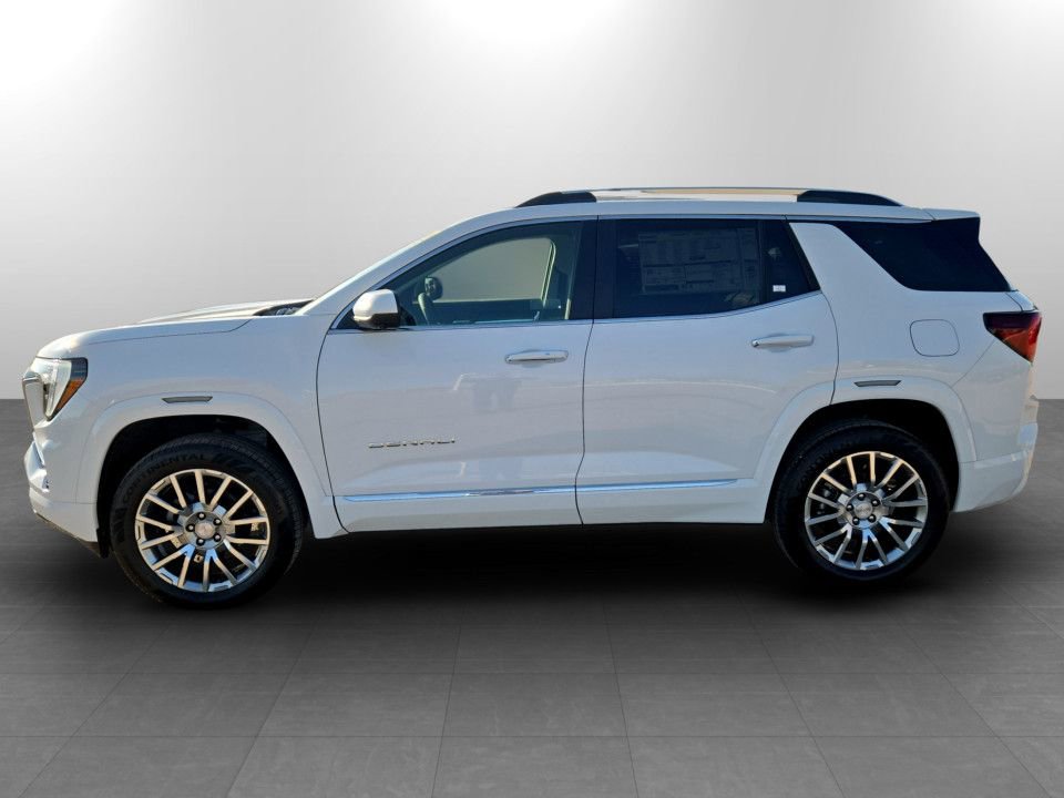 New 2026 GMC Terrain Denali w/ LPO, Floor Liner Package image 10