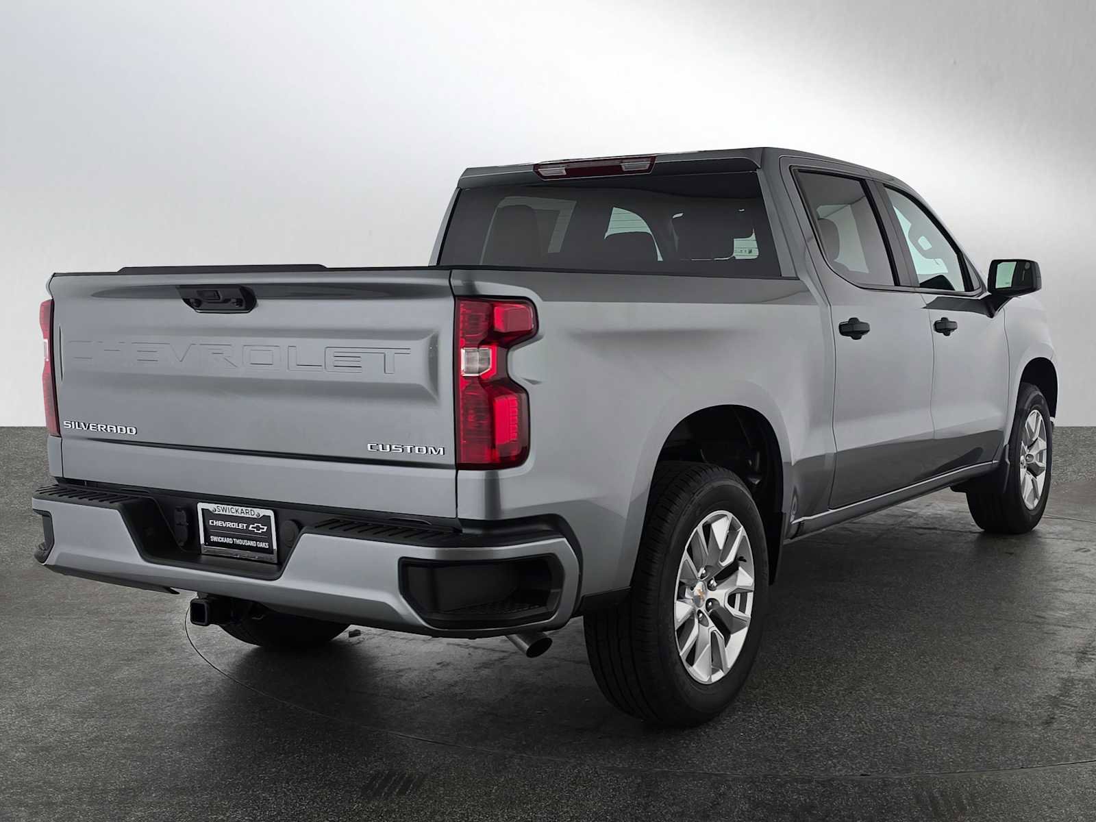 New 2026 Chevrolet Silverado 1500 Custom image 3