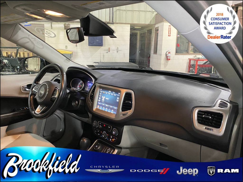 Used 2020 Jeep Compass Latitude w/ Popular Equipment Group AWD/4WD image 33