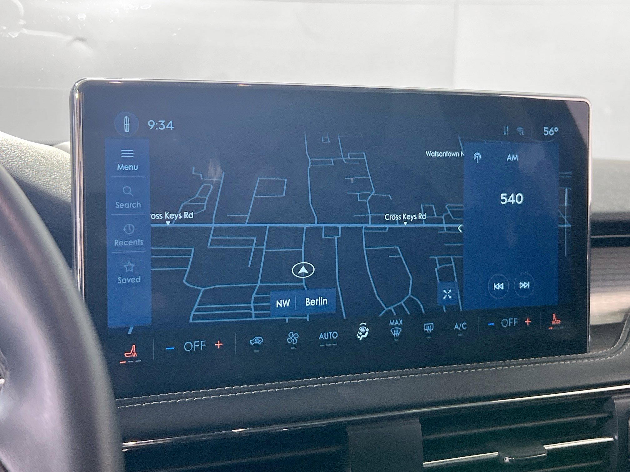 Used 2025 Lincoln Corsair AWD w/ Rear Removable Package Tray image 13