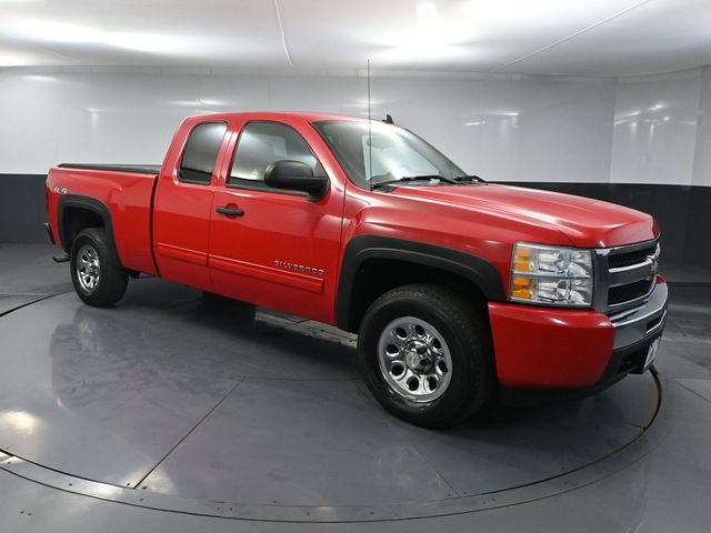 Used 2011 Chevrolet Silverado 1500 LS AWD/4WD image 1