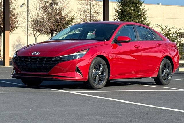 Used 2022 Hyundai Elantra SEL image 10