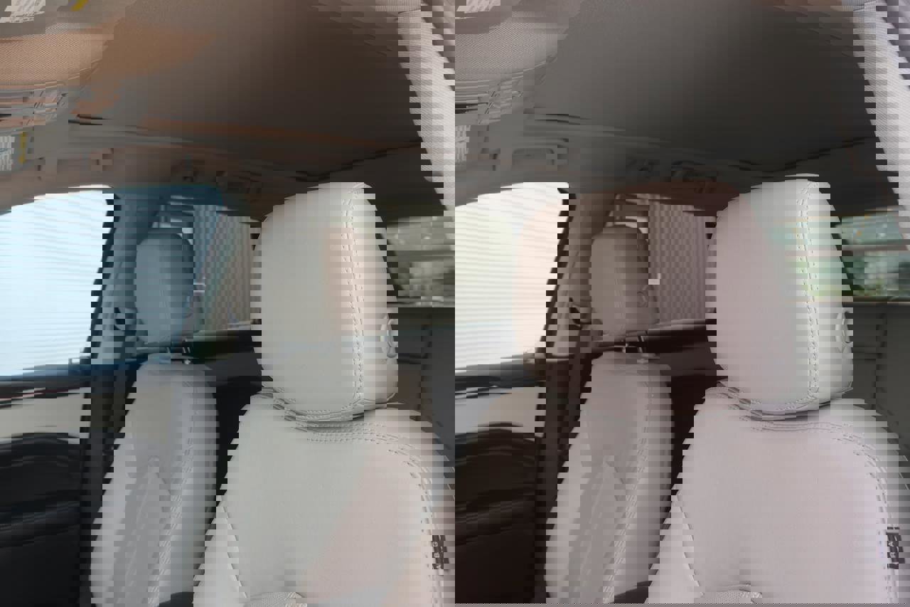 Used 2016 Cadillac SRX Premium image 12