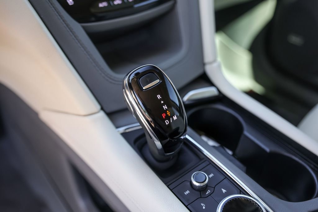 Certified 2023 Cadillac XT5 Premium Luxury w/ Technology Package image 18