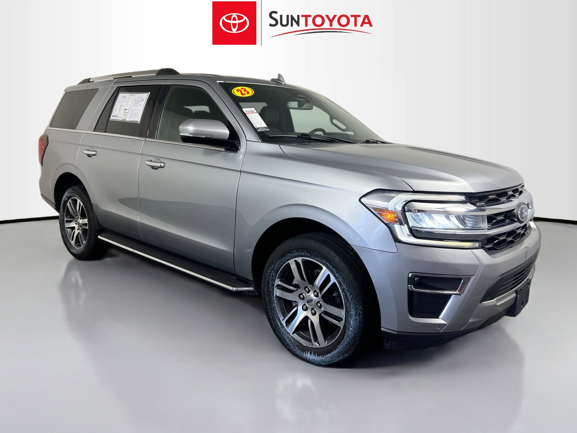 Used 2023 Ford Expedition Limited RWD image 1