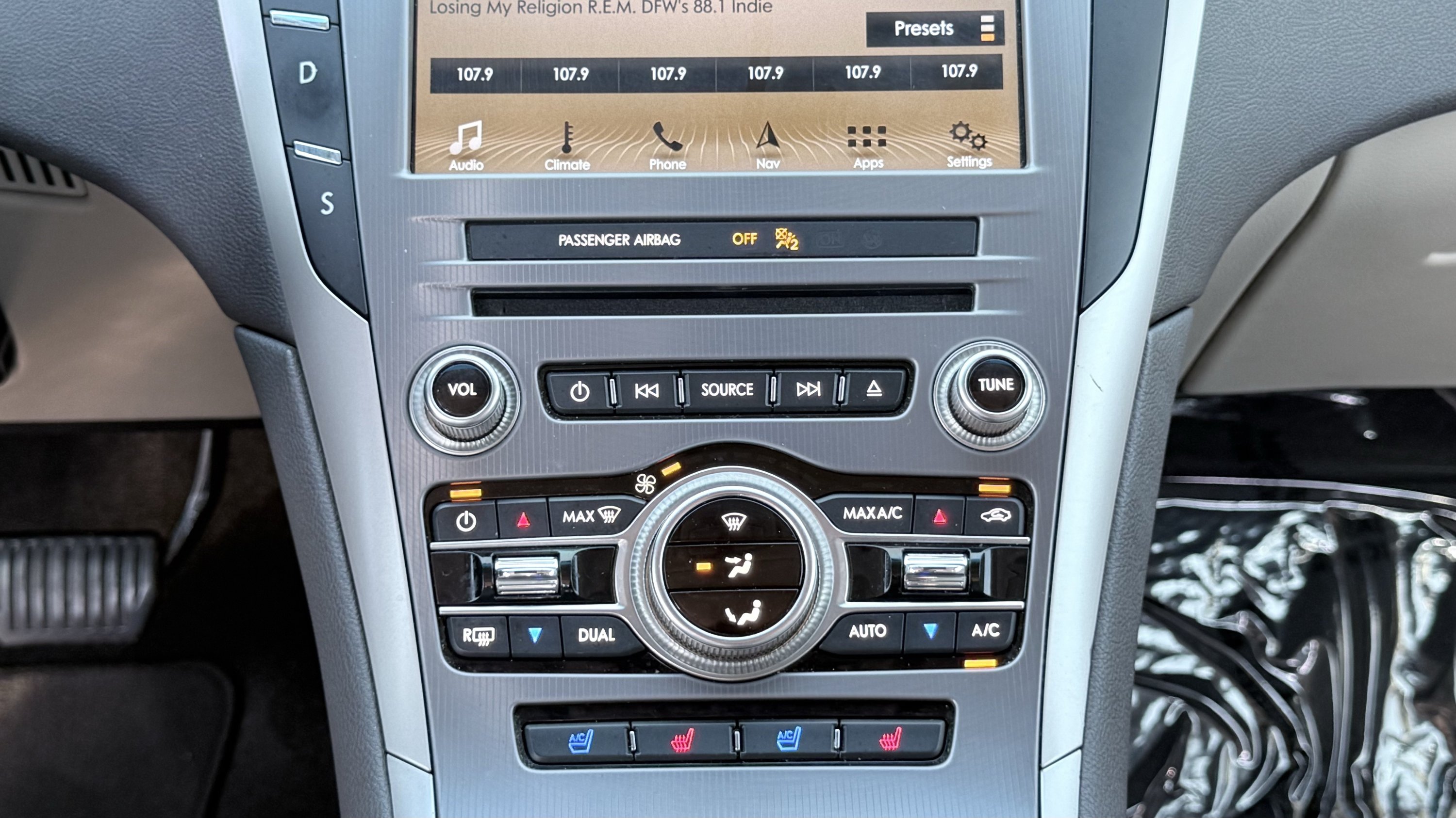 Used 2017 Lincoln MKZ Reserve FWD image 49