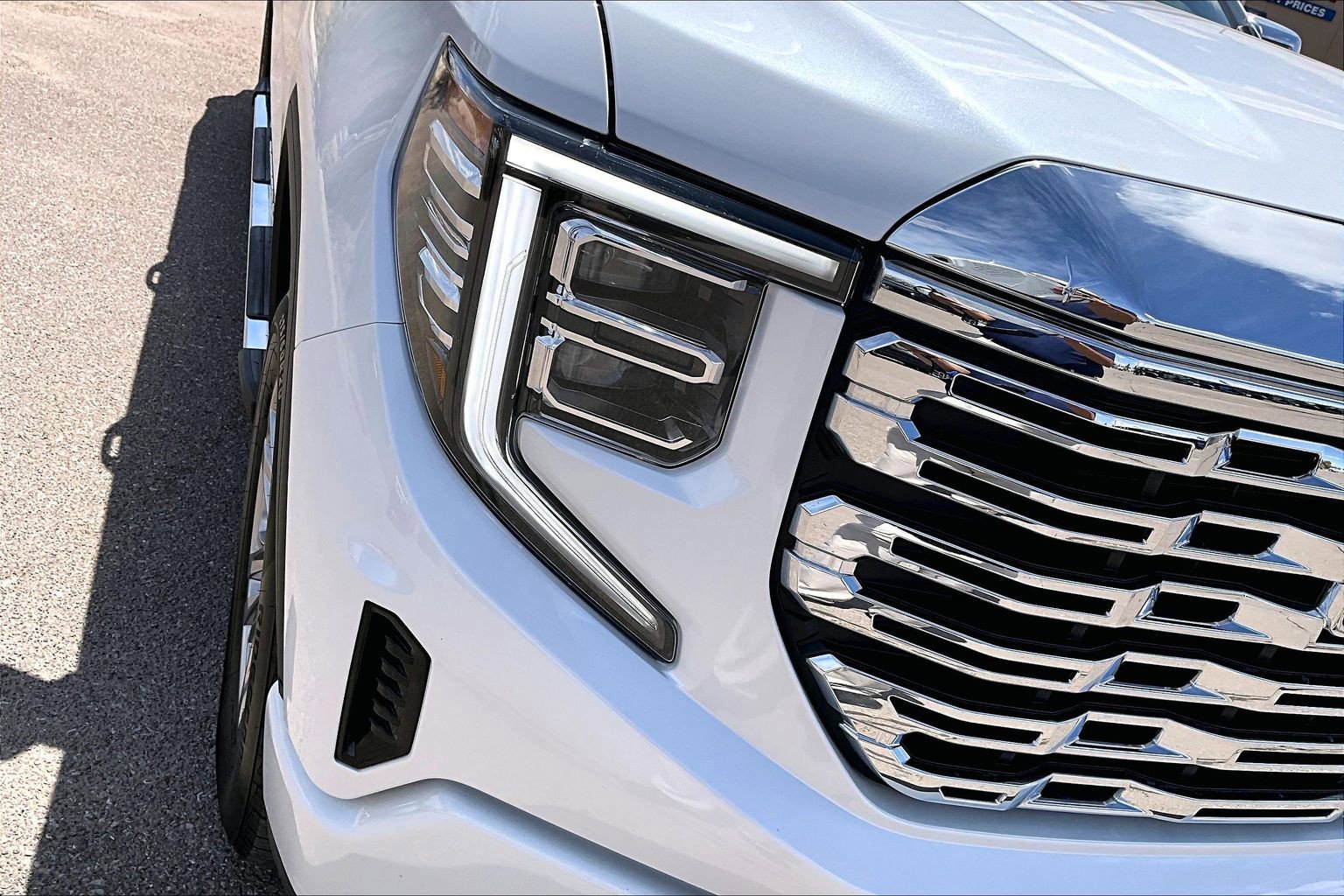 Certified 2024 GMC Sierra 1500 Denali w/ Technology Package AWD/4WD image 32