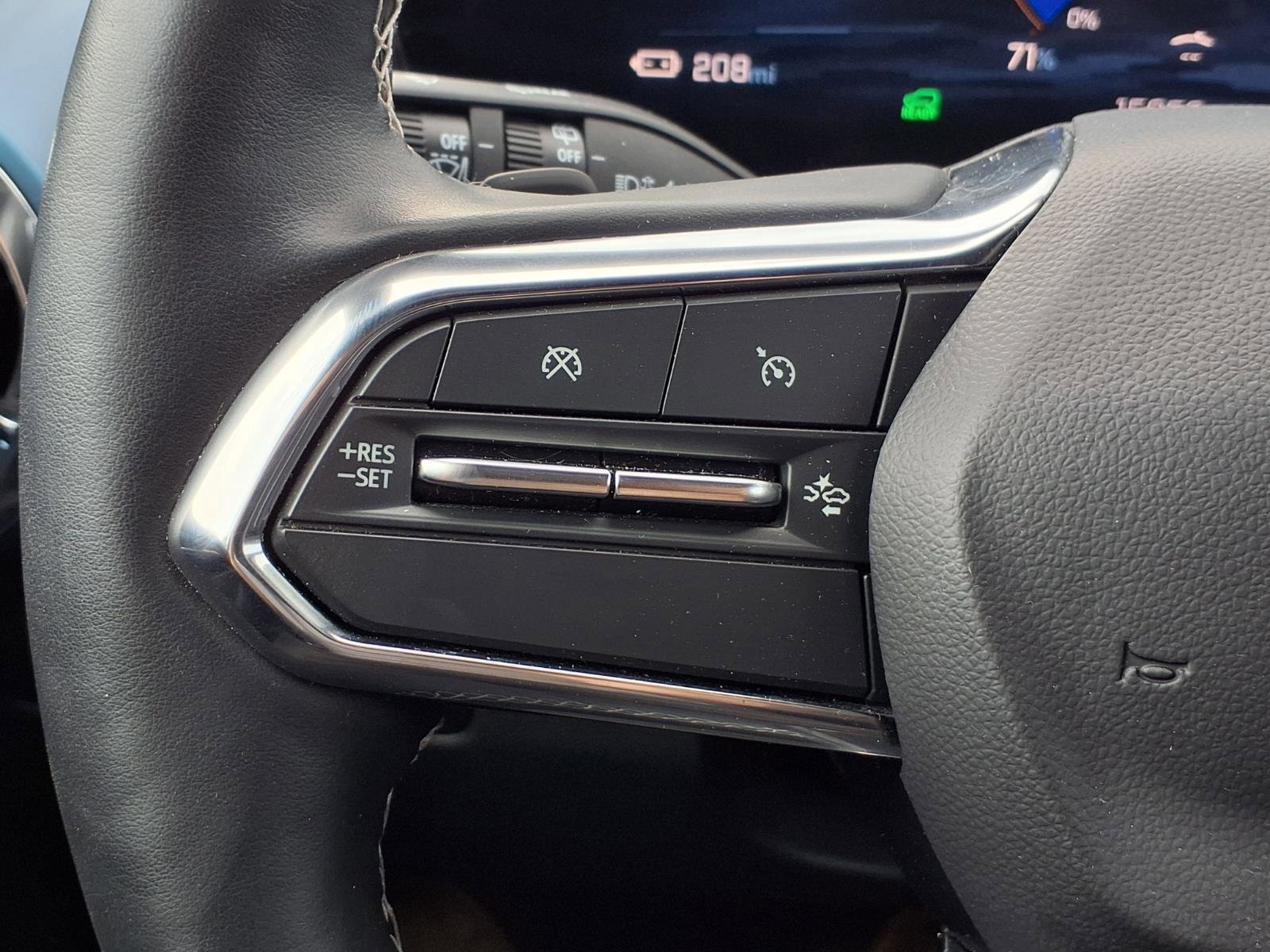 Used 2024 Chevrolet Equinox EV LT image 16