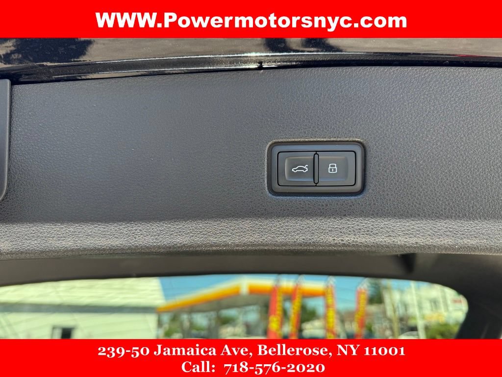 Used 2021 Audi Q8 Premium Plus w/ Premium Plus Package AWD/4WD image 22