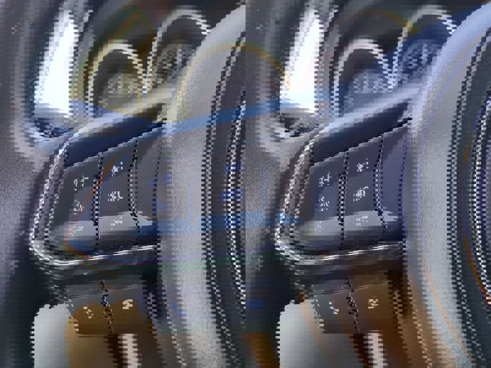 Used 2017 MAZDA CX-9 Touring image 24